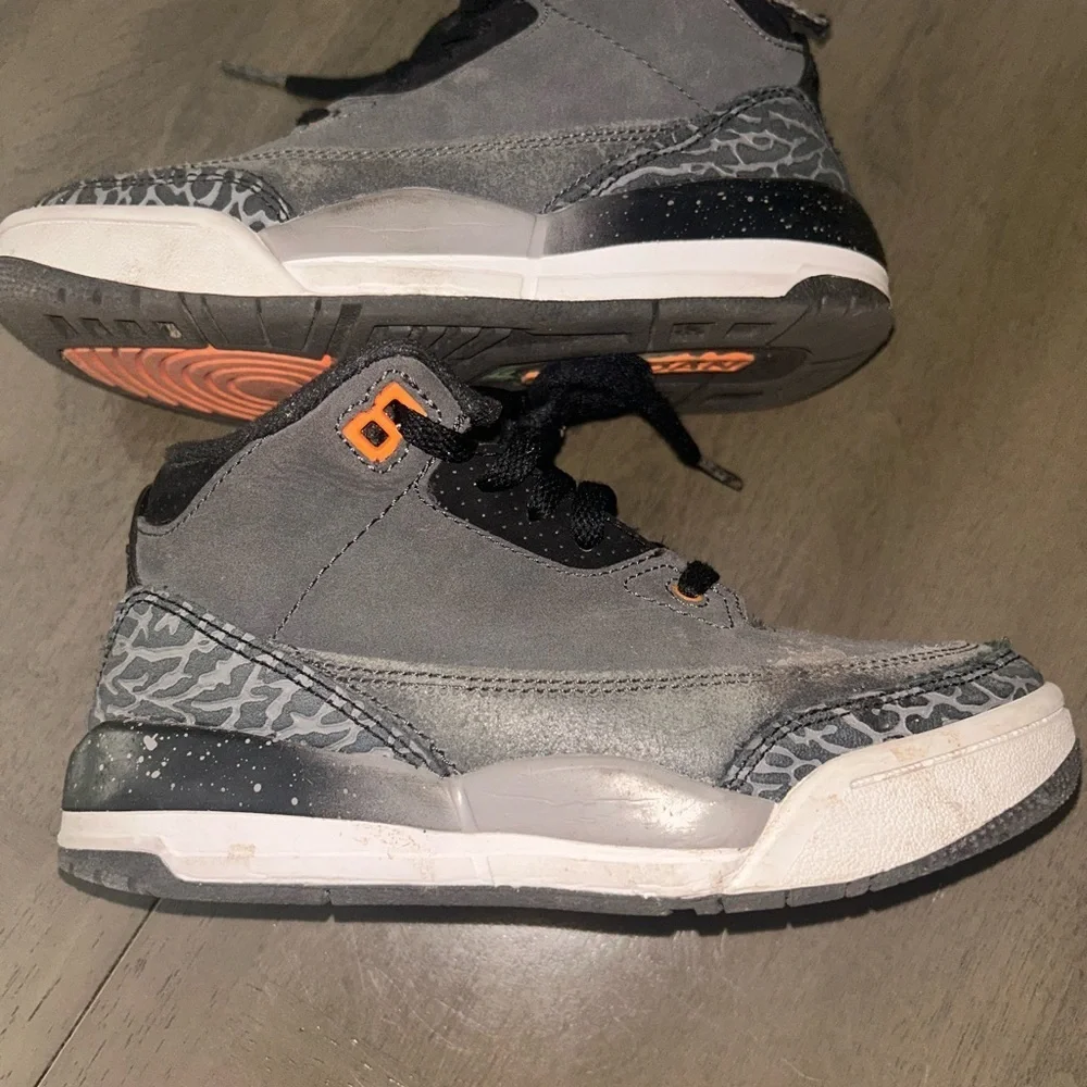 Jordan 3 retro fear pack sneakers size 13c - Picture 5 of 8
